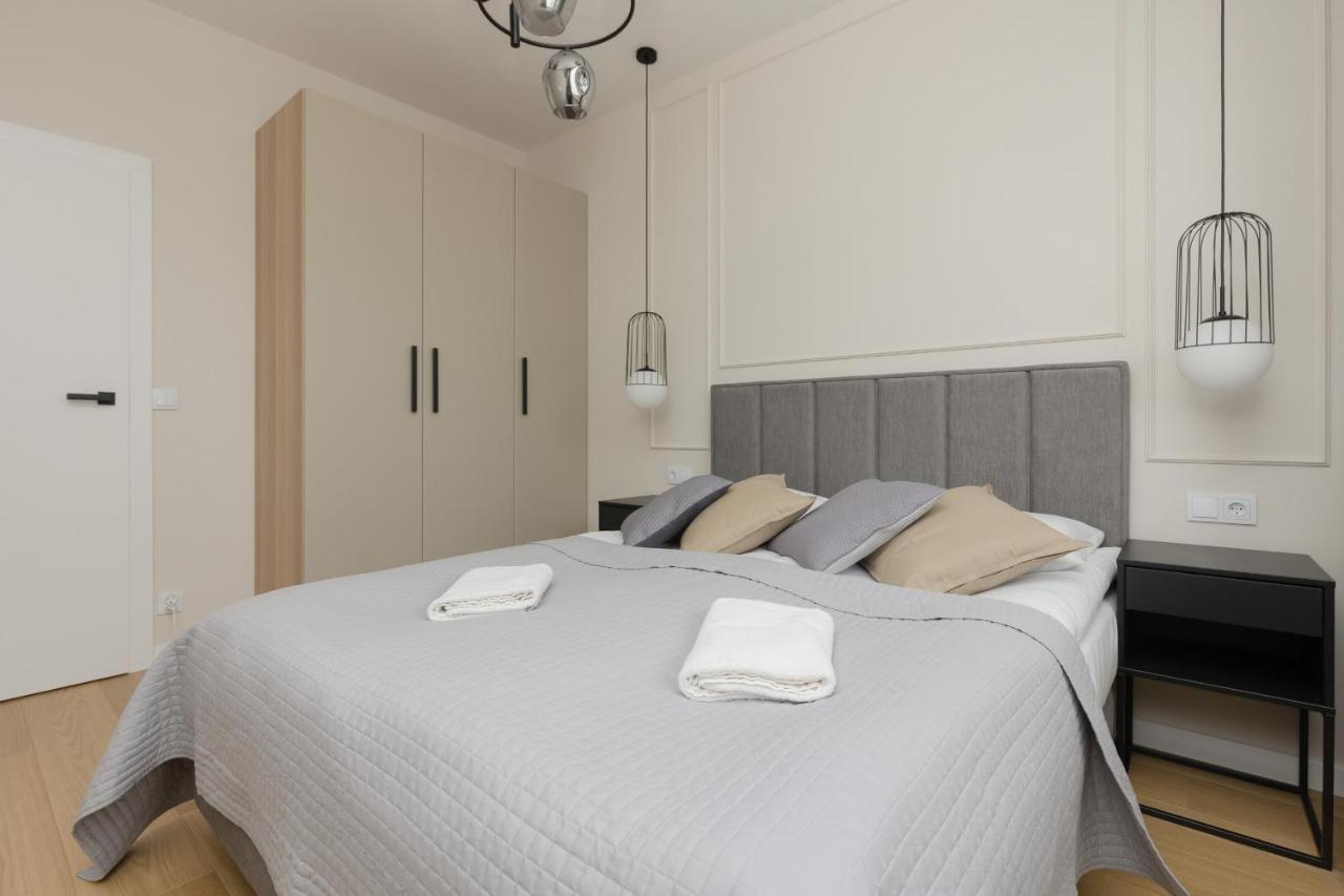 Wola Spacious Flat With Air Conditioning & Balcony By Noclegi Renters Warszawa Zewnętrze zdjęcie