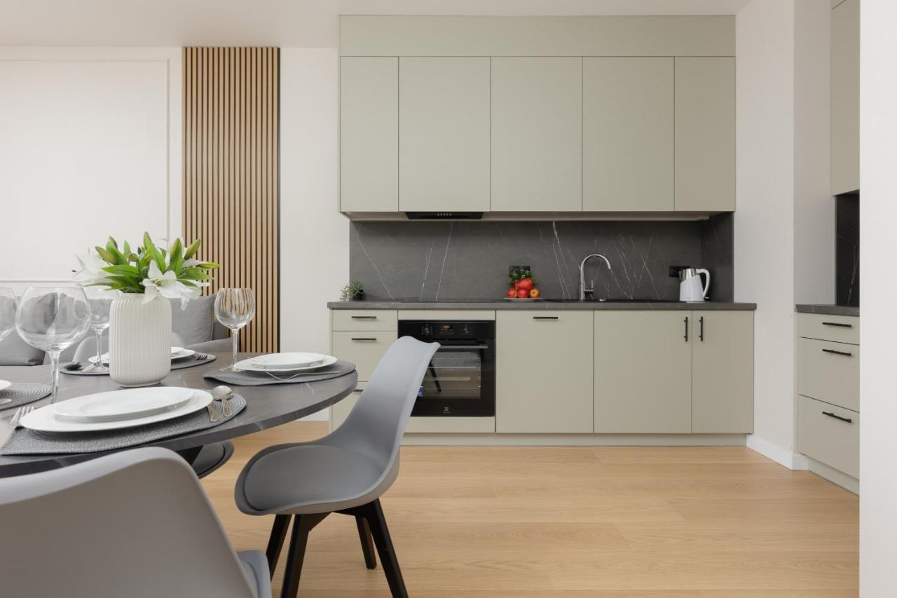 Wola Spacious Flat With Air Conditioning & Balcony By Noclegi Renters Warszawa Zewnętrze zdjęcie